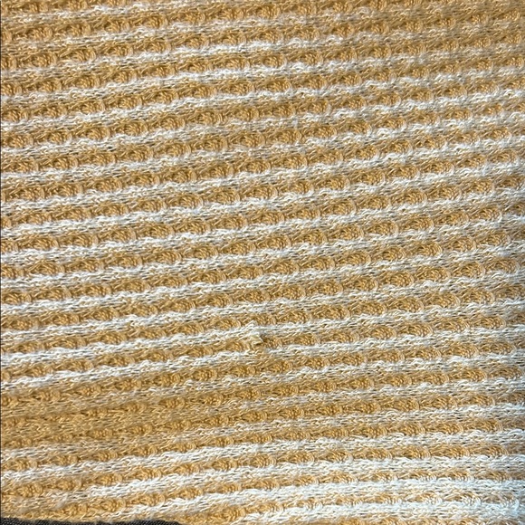 Urban Episode Yellow Ribbed Peplum Blouse Waffle-Knit V-Neck Top X-Lg. Pre loved - Picture 8 of 16